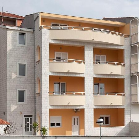 Apartments Villa Vujcic Makarska Room photo