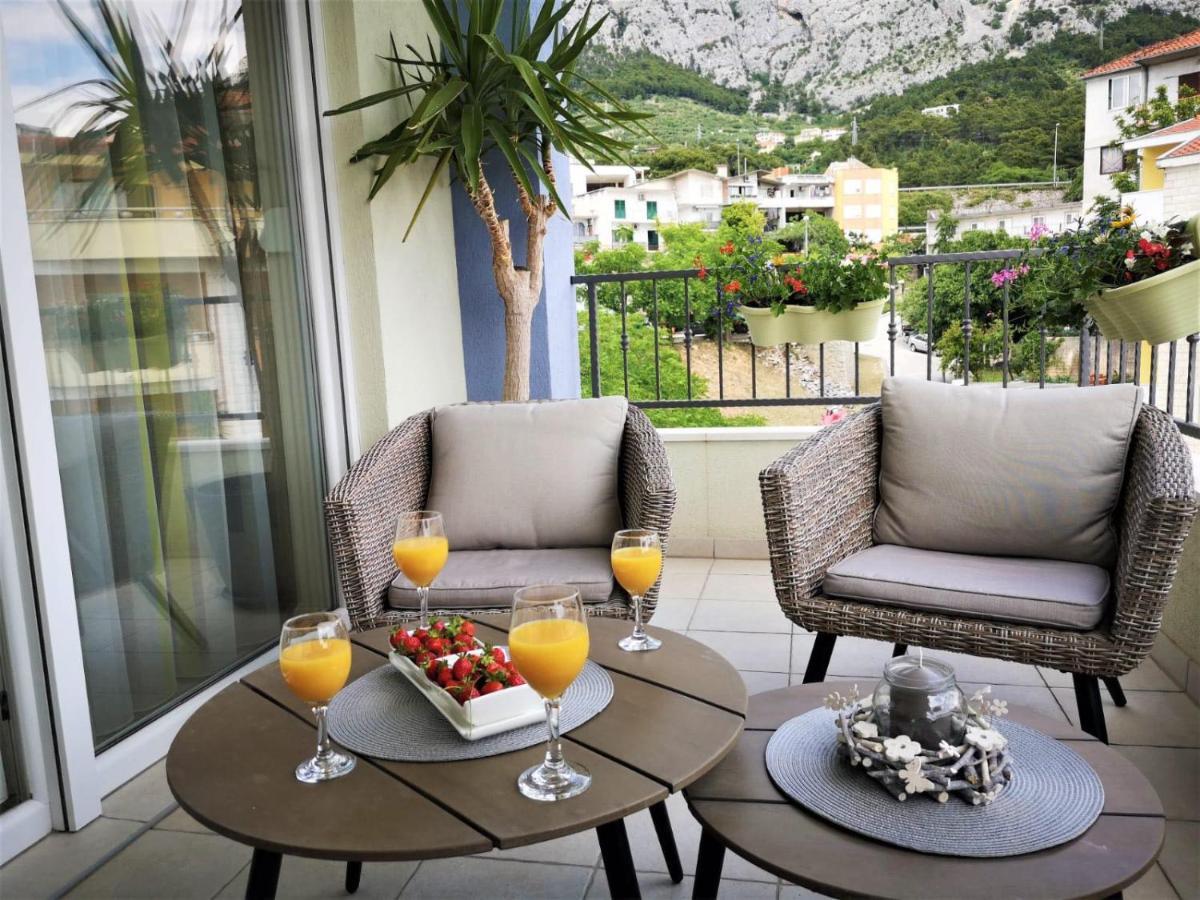 Apartments Villa Vujcic Makarska Exterior photo